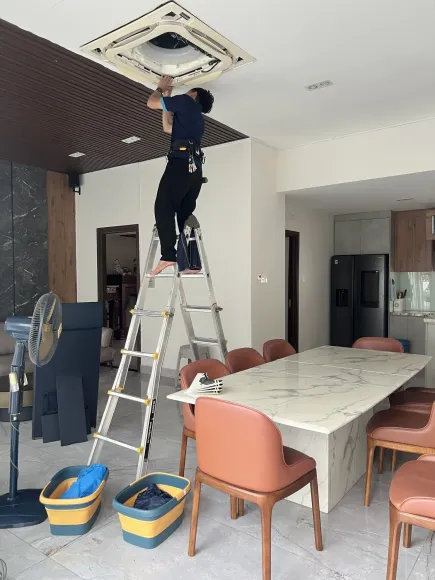 DỊCH VỤ LẮP ĐẶT ĐIỆN LẠNH CHUYÊN NGHIỆP: CHUẨN KỸ THUẬT, ĐẸP THẨM MỸ